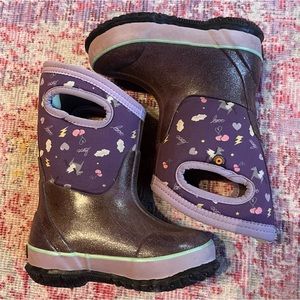 Bogs purple love boots